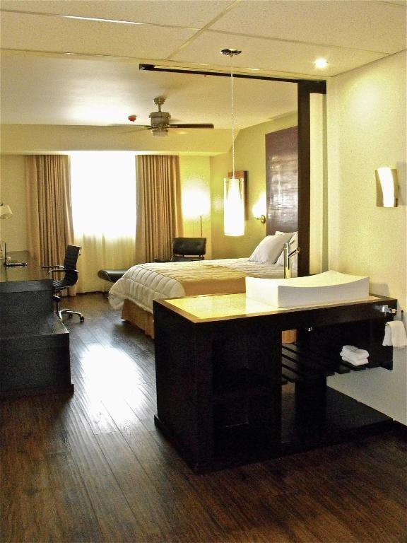 L Hotel Mexicali Pokoj fotografie